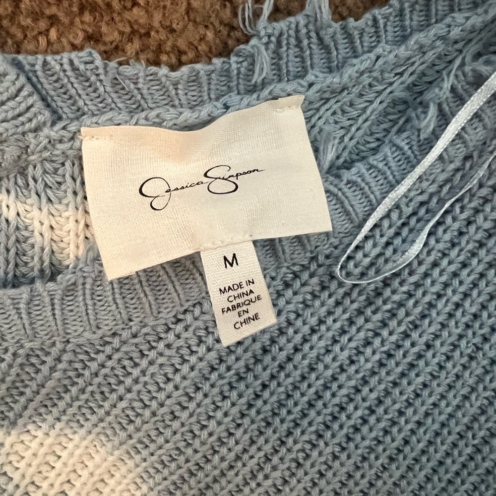 Jessica Simpson- Light Sweater - Picture 2 of 2